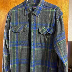 Patagonia long-sleeved fjord flannel shirt
